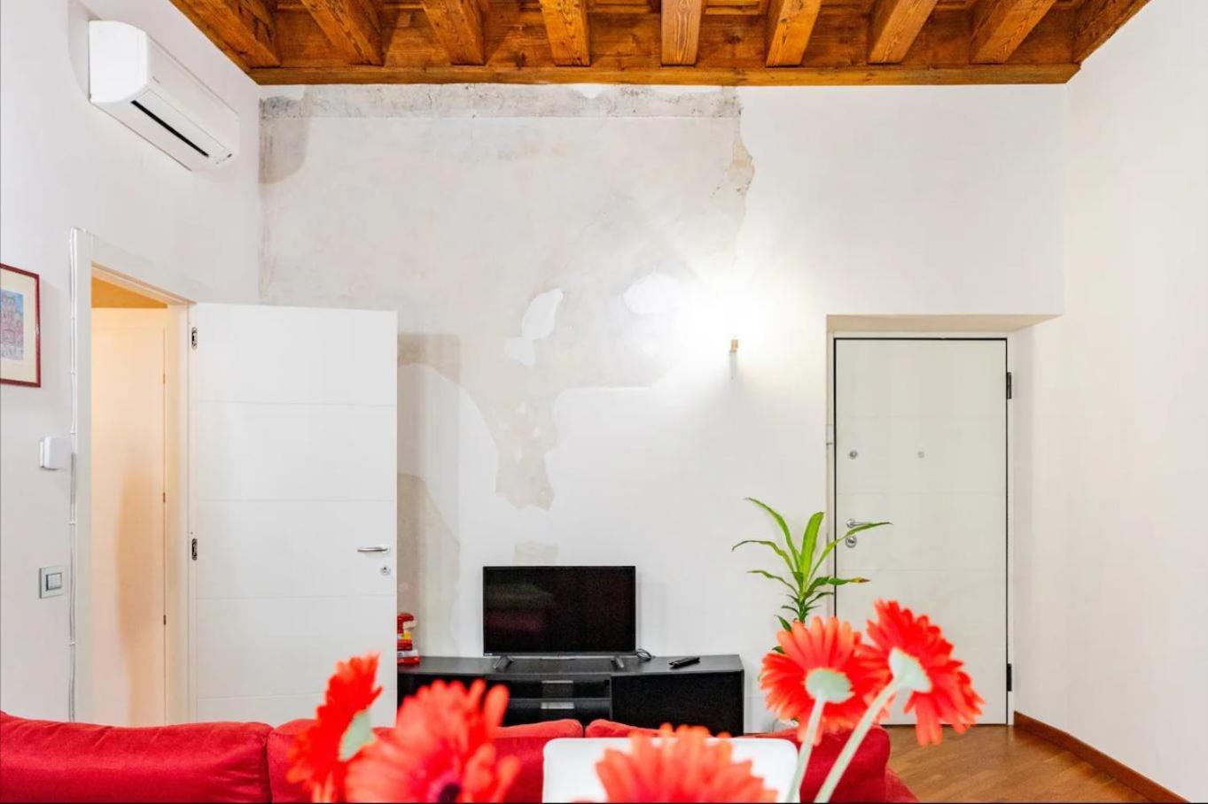 Magnolia Home - Piazza Delle Erbe Verona Exteriör bild