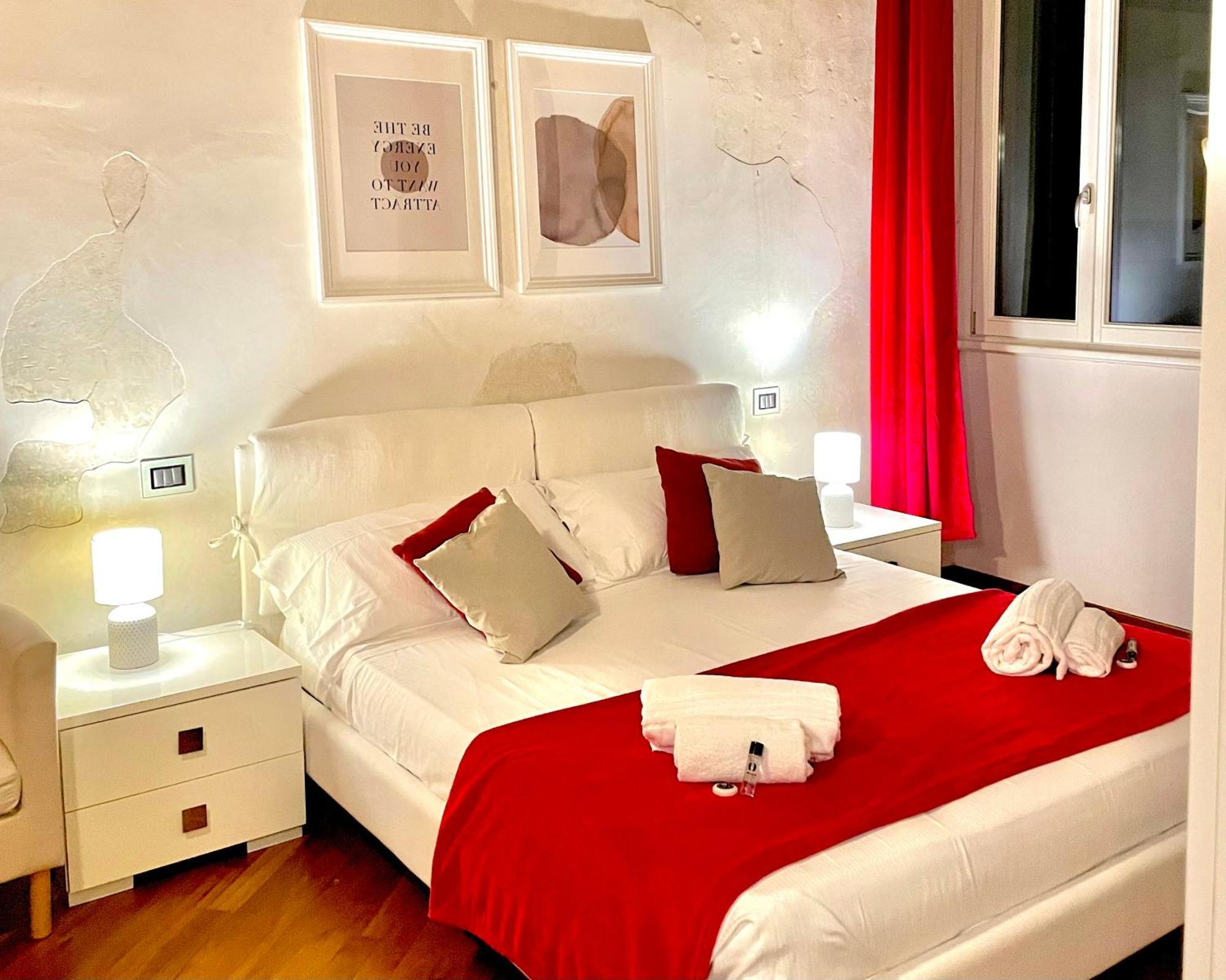 Magnolia Home - Piazza Delle Erbe Verona Exteriör bild